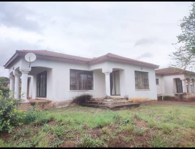 4 BEDROOM HOUSE FOR SALE IN THOHOYANDOU RURAL